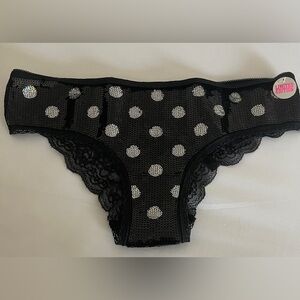NWT Victoria's Secret VTG PINK
Bling Sequin Panty
MEDIUM